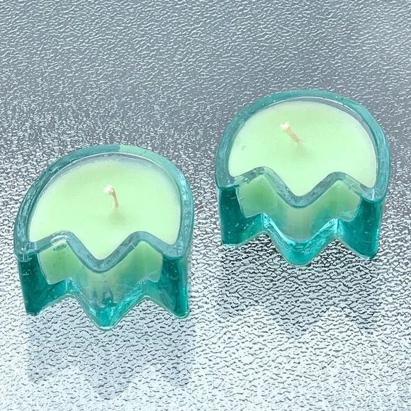 Pastel Green Tulip Flower Mini Tea Light Candles ~ Set of 2 - Picture 4 of 7